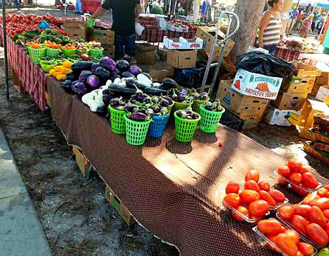 Coquina Beach market