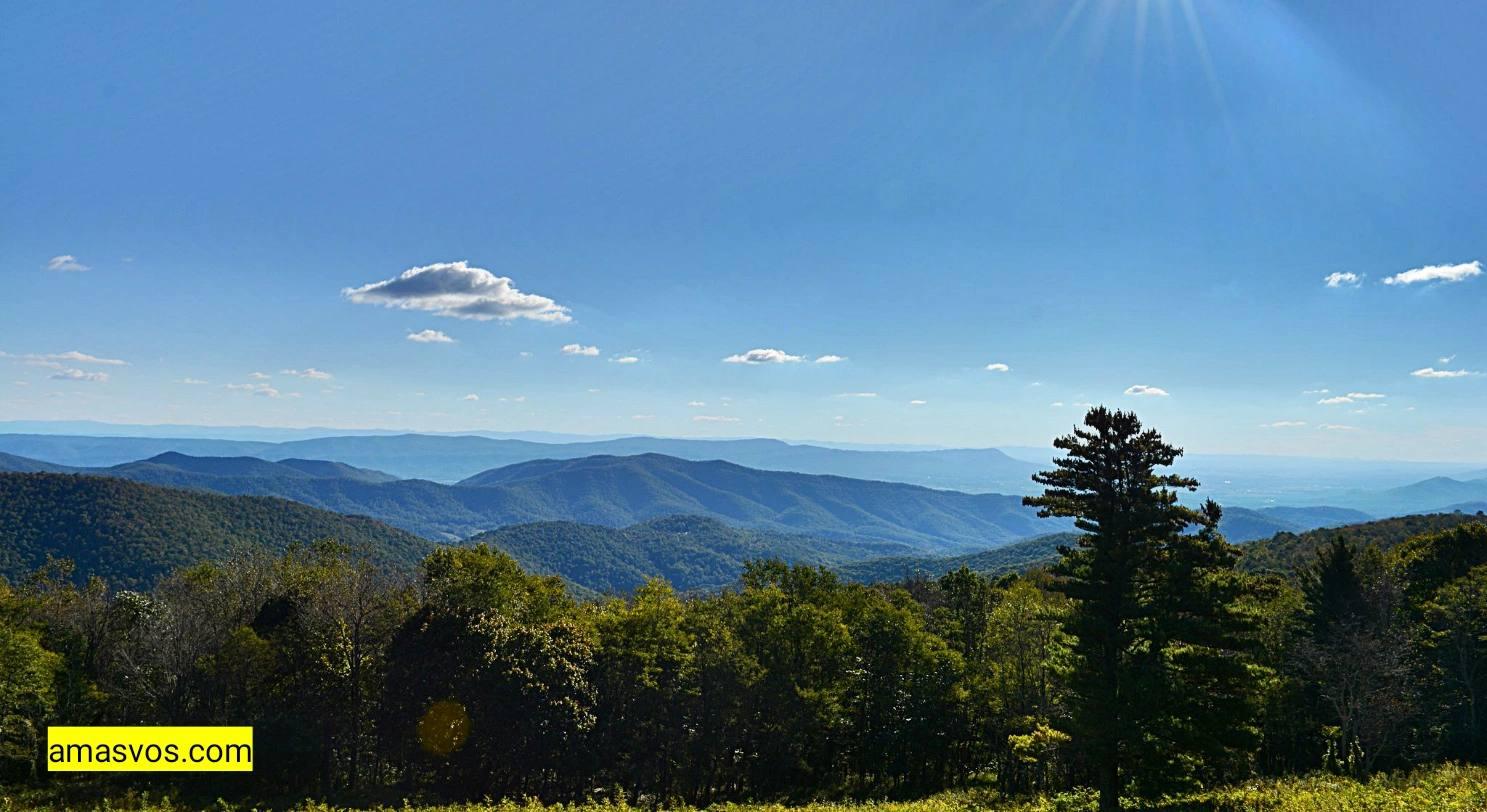 Hazeltop Ridge Overlooks on skyline drive