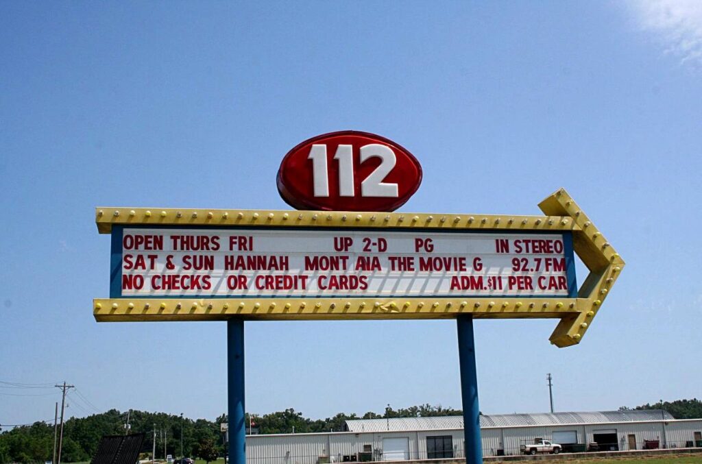 112 Drive In movie theaters in fayetteville ar