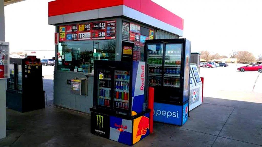 gas stations that cash checks