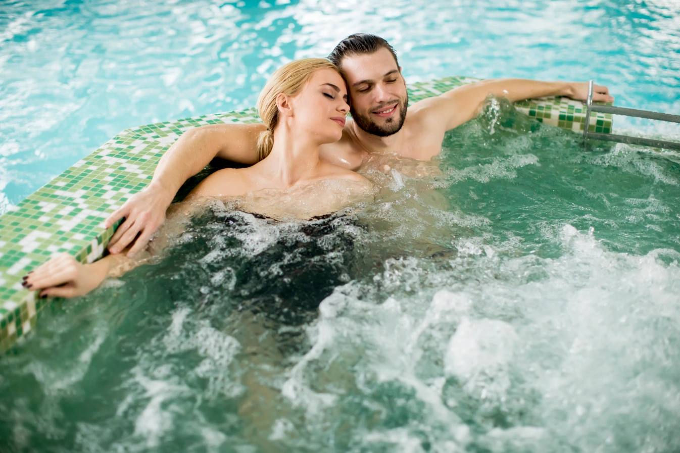 romantic getaways in colorado with private hot tubs